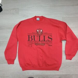 Vintage 1992 Trench Chicago Bulls NBA Red Crewneck Sweatshirt XL